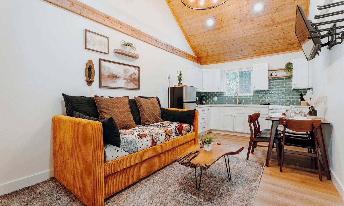 Packwood Apartment | Packwood | Skyline Suite at The Peak Motel