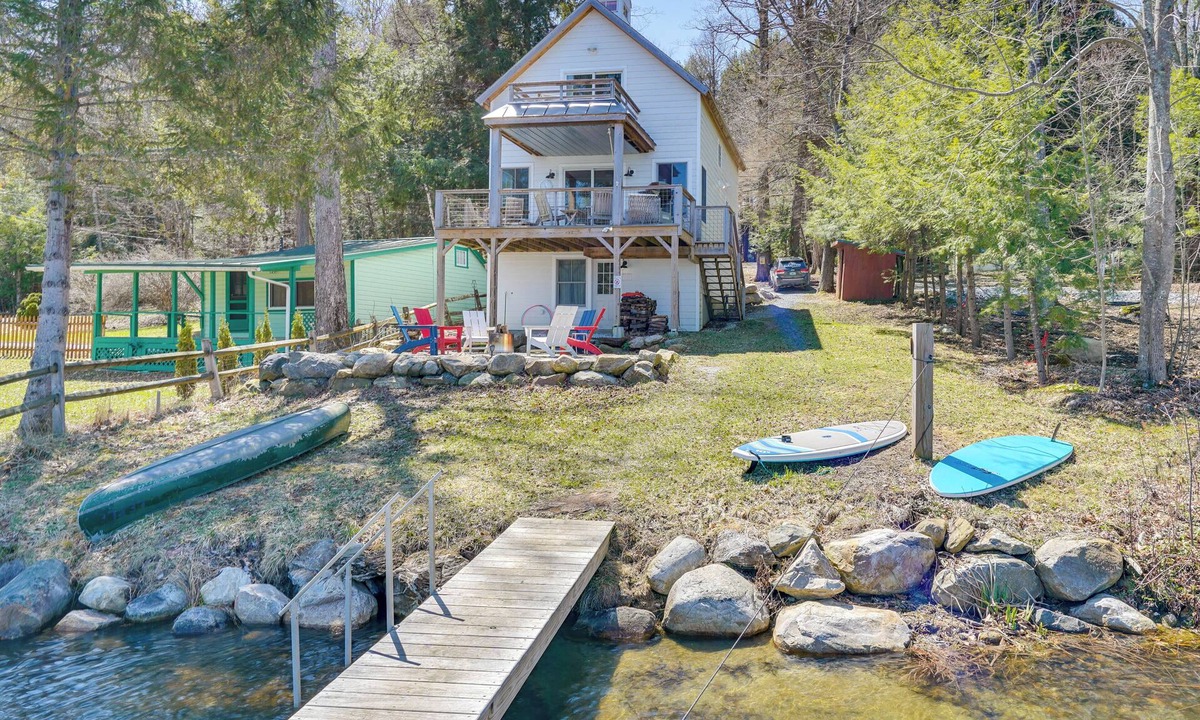 Tinmouth House | Paddle, Swim & Hike: Family Lake House in Vermont