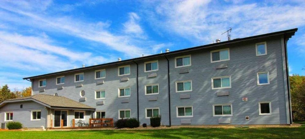 Oregon Hotel | Paddle Wheel Inn