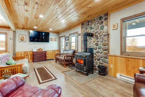 Prattsburgh House | Panoramic Upstate Views: Tranquil Home on 70 Acres