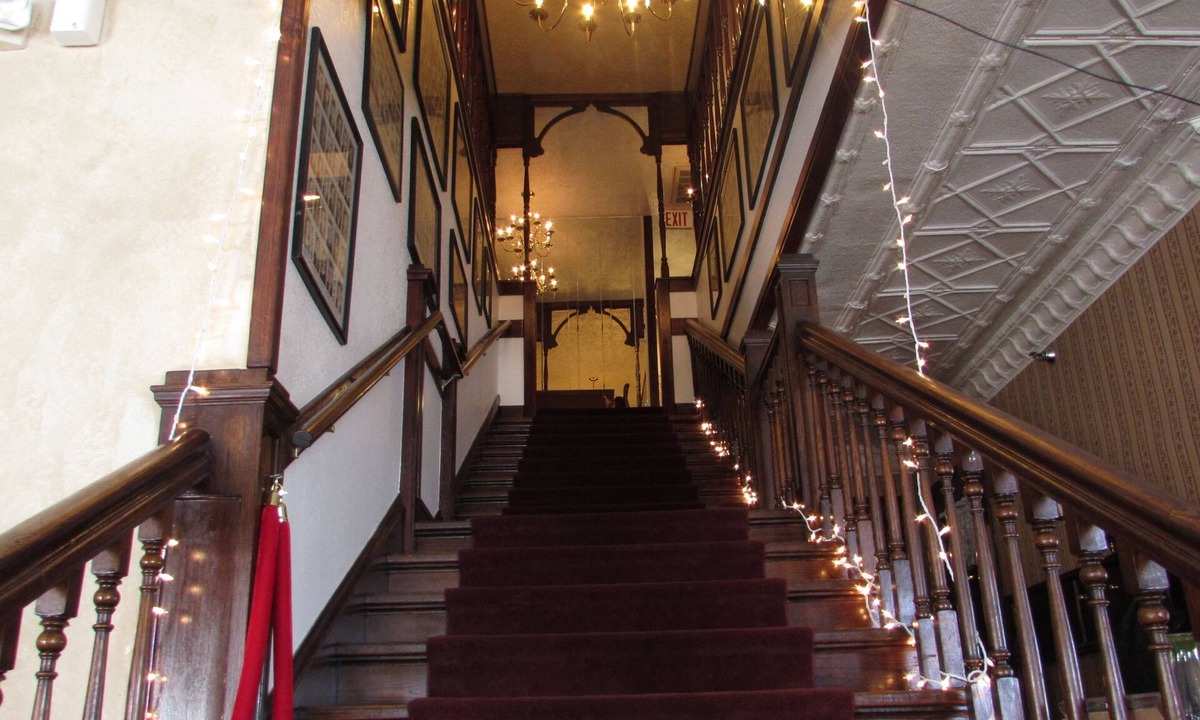 Crofton Bed & Breakfast | Peaceful bed & breakfast with AC in charming Crofton
