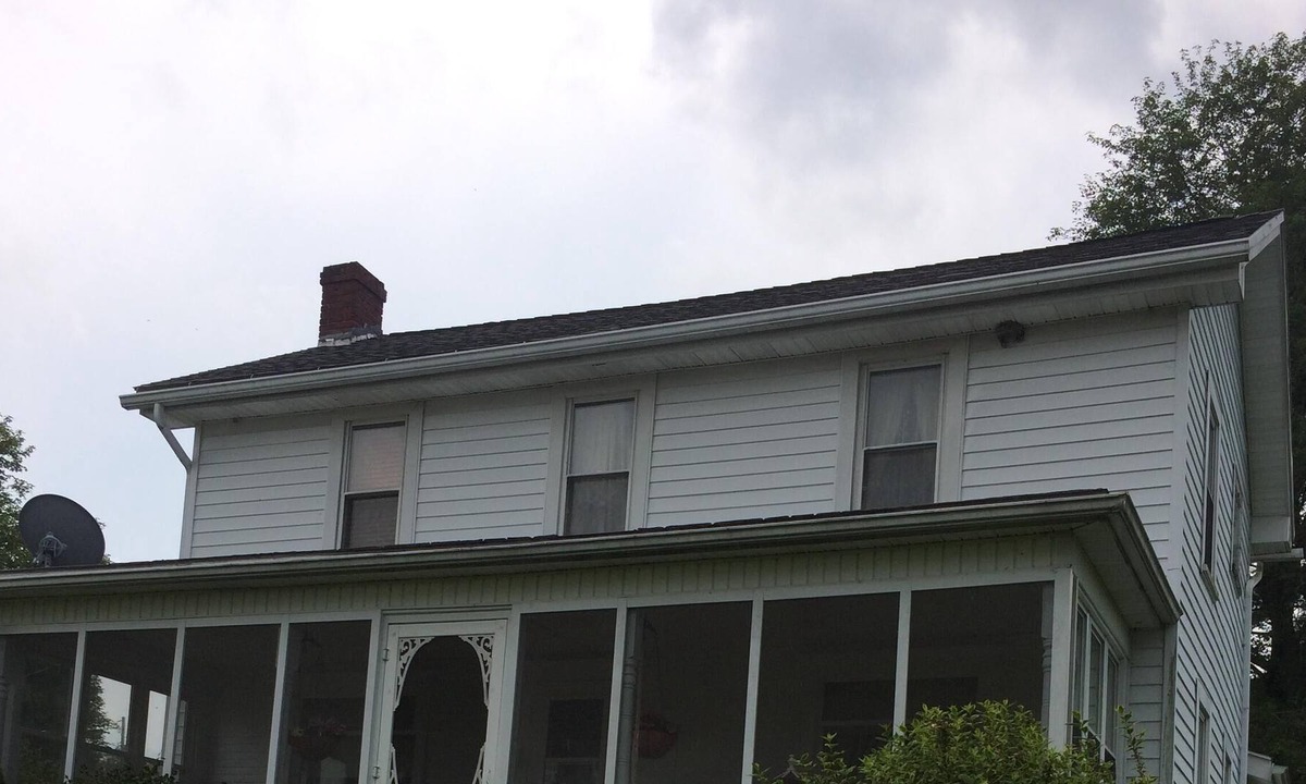 Brookville House | Peaceful Quaint Old Farm House & Barn on 45 acres of fields & woods