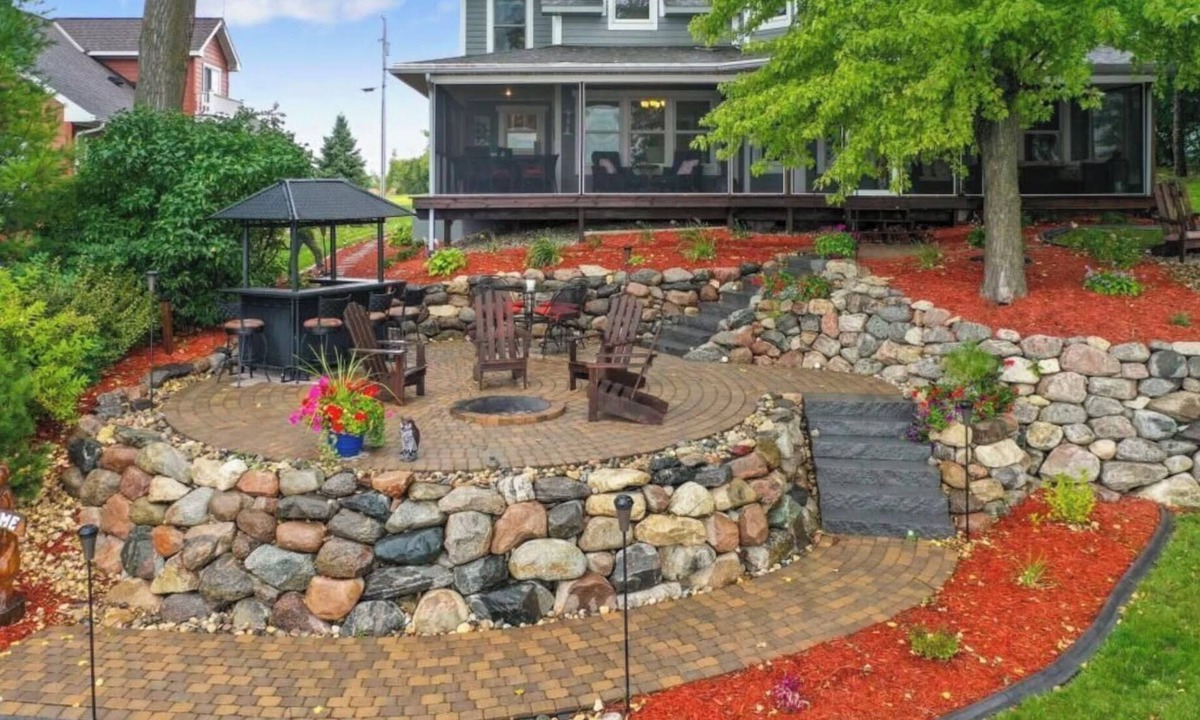 Dassel House | Perfect getaway any time of year!