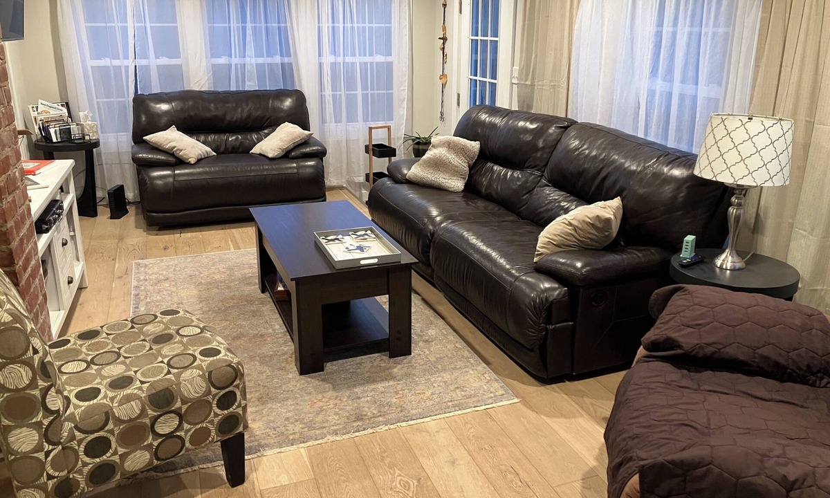 Chatham House | Pet-friendly. Renovated house. Built in 1890s. No neighbors in sight.