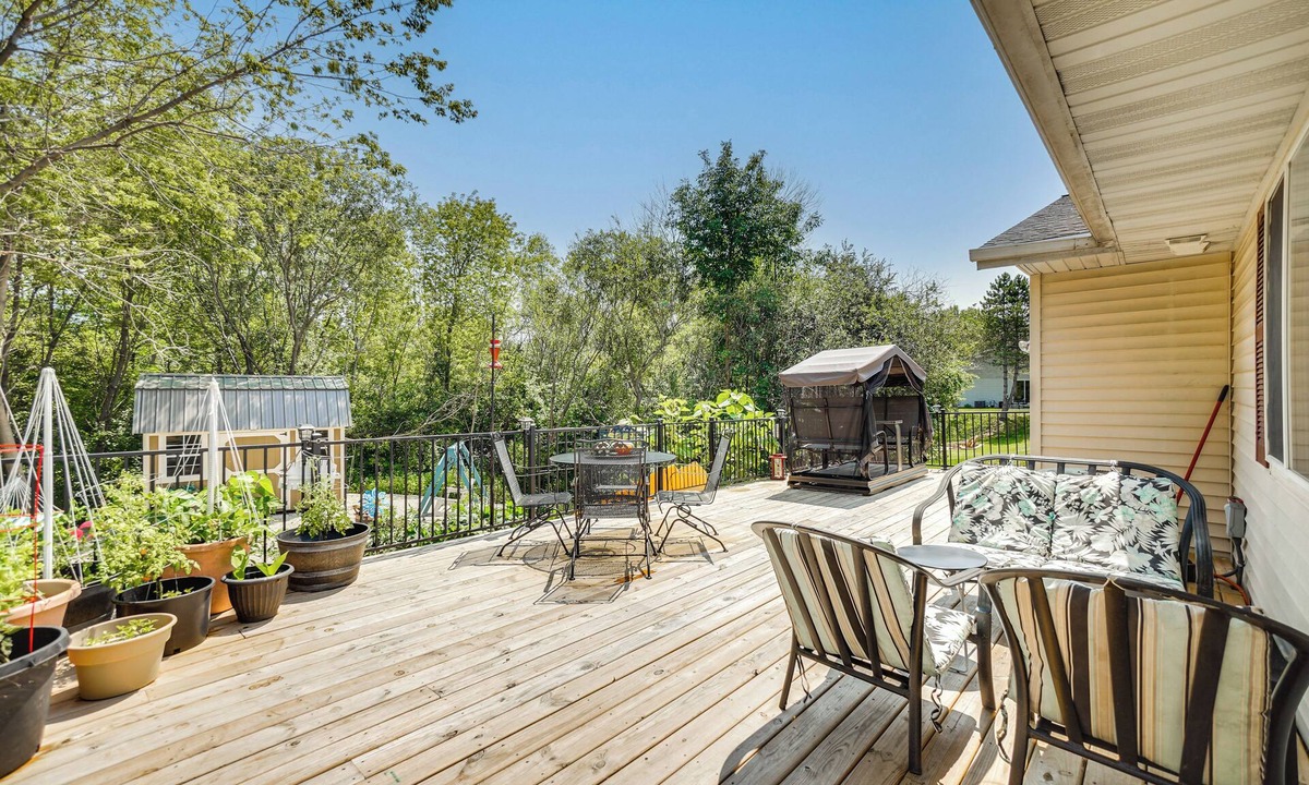 Sheboygan House | Pet-Friendly Sheboygan Home: 4 Mi to Lake Michigan