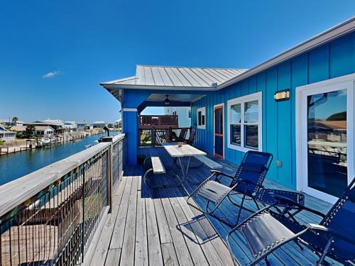 Palm Harbor House | Pickled Pirate