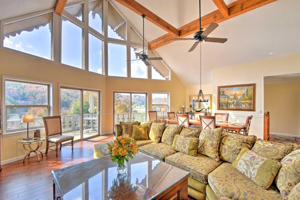 Sky Valley House | Picturesque ‘Sky Haus’ Sanctuary w/Mountain Views
