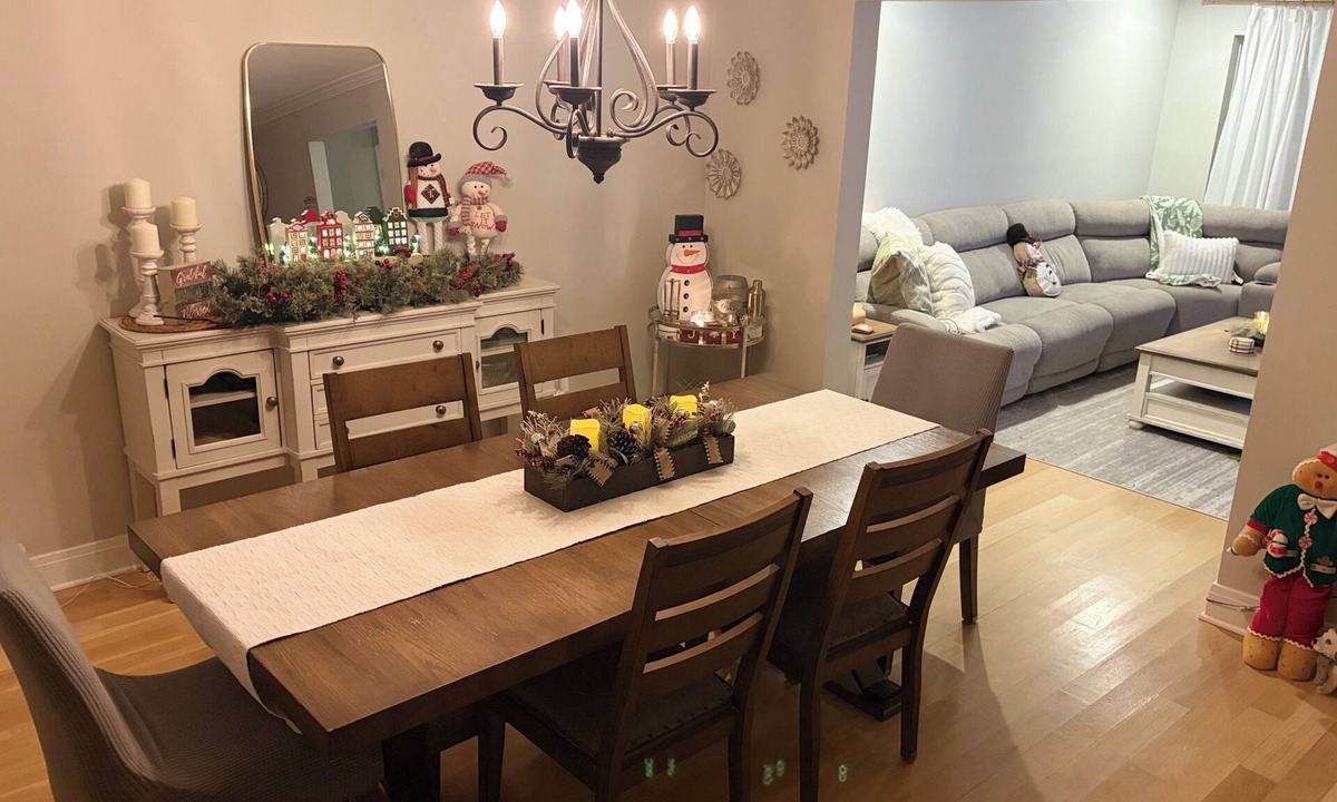 Coram House | Port Jefferson Home near Stony Brook University SBU