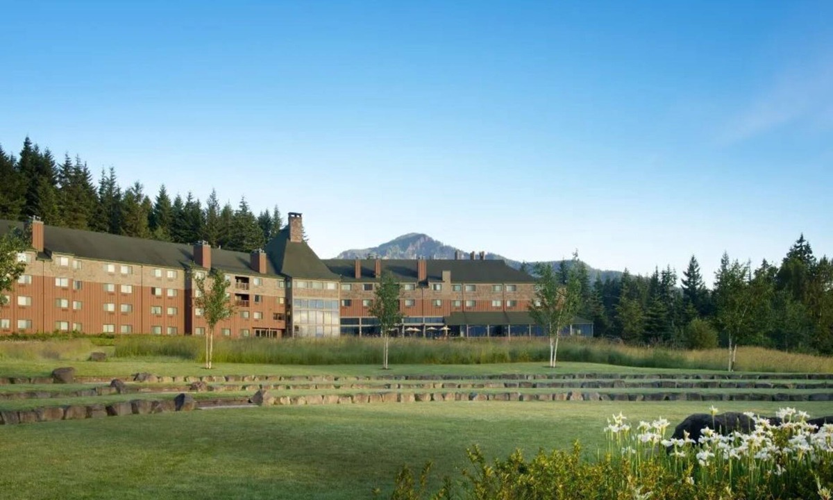 Stevenson Hotel | Premier Room w/views of the Columbia River Gorge