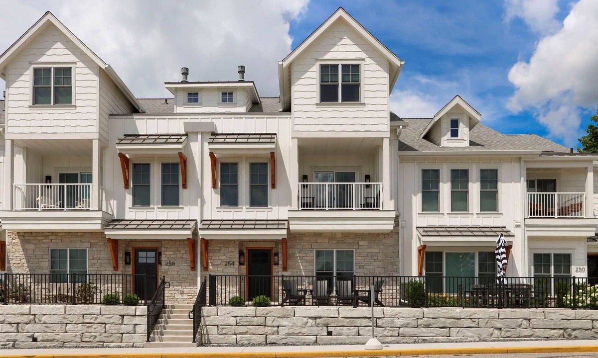 Fontana-on-Geneva Lake Villa | Prime Fontana, WI, Location with Lake Views