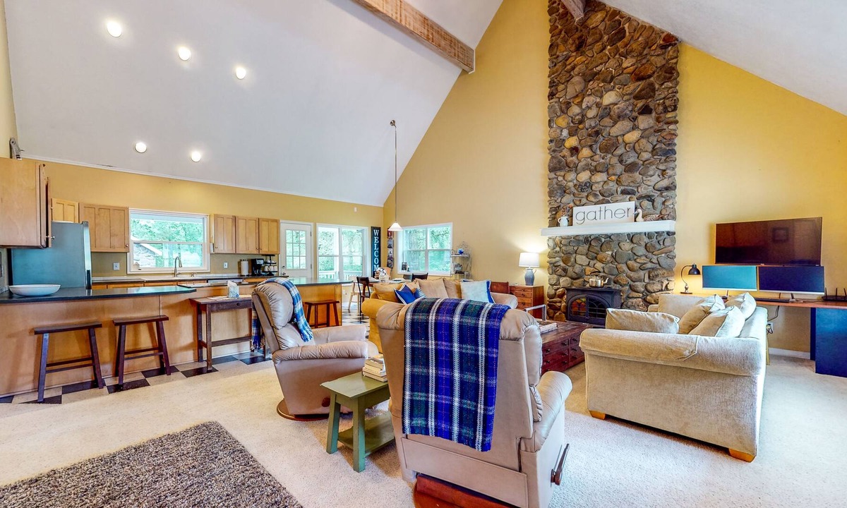 Dallas House | Private property - Main & Guest Home - Creek Views