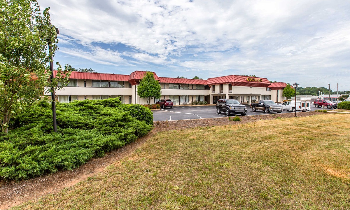 Easley Hotel | Quality Inn Easley