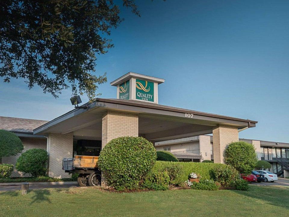Ennis Hotel | Quality Inn Ennis