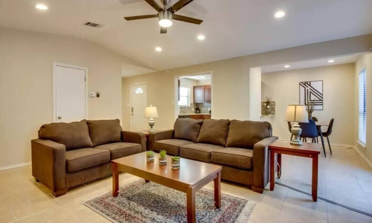 McNeil Condo | Quiet & Spacious 3BR Austin Retreat with Patio, Workspace+ Hotel-Style Amenities