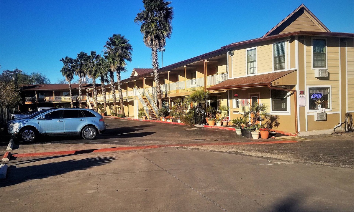 Terrell Heights Hotel | Regency Inn - Fort Sam Houston
