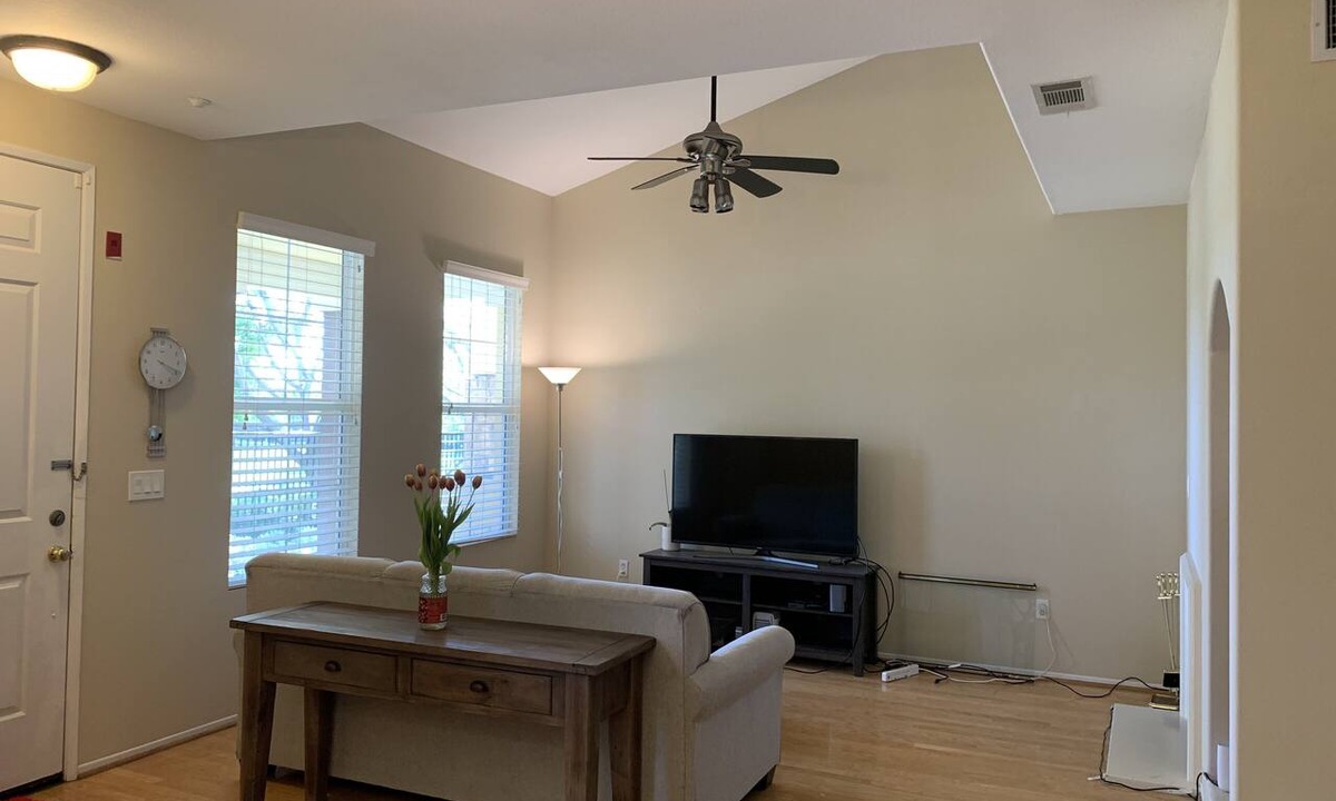 Northwood Point Condo | Resort-Style vacation home in Irvine