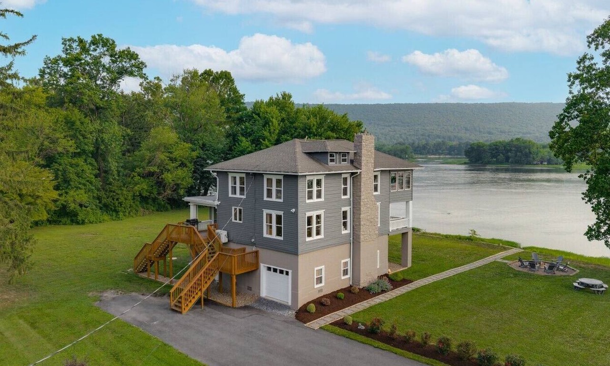 Dauphin House | Riverfront Manor - Beautiful view and setting!
