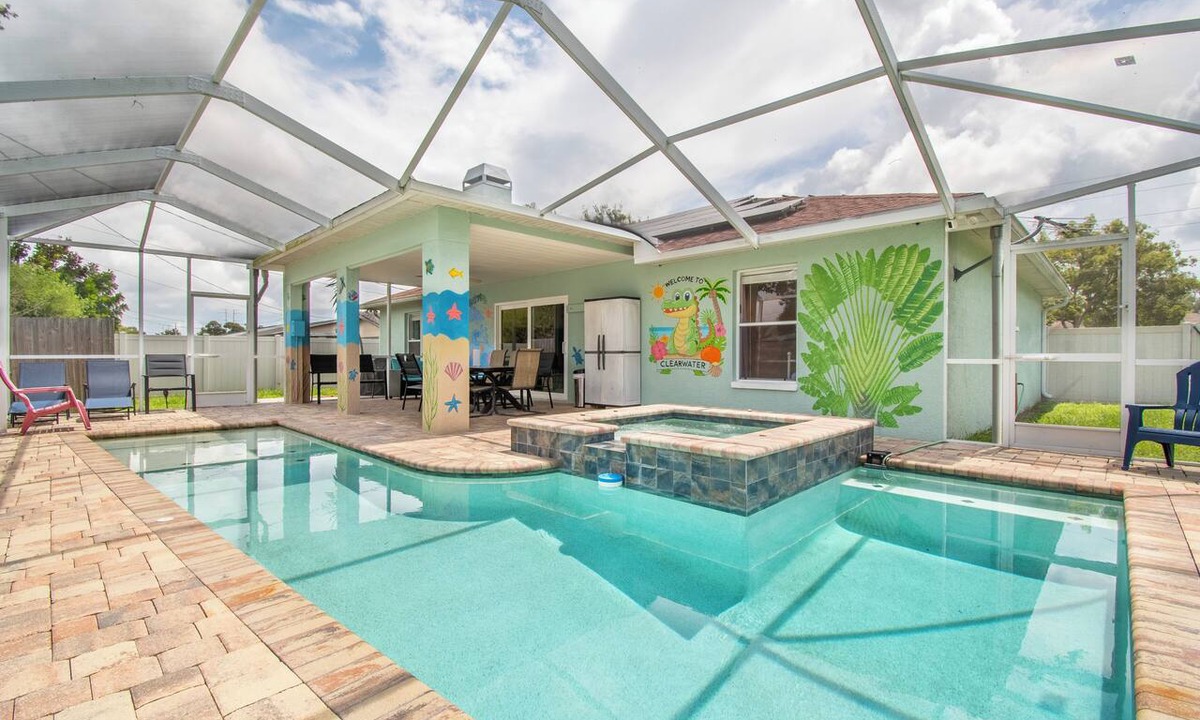 Clearwater House | SaltyLux16 Heated Saltwater Pool/Near Beach/Island