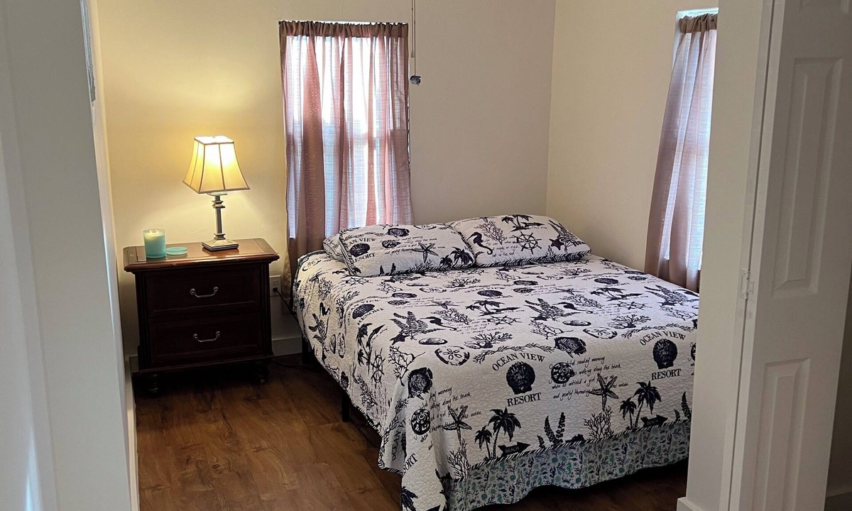 East Ocean View House | Sandy Mutts - 30 Days Listing