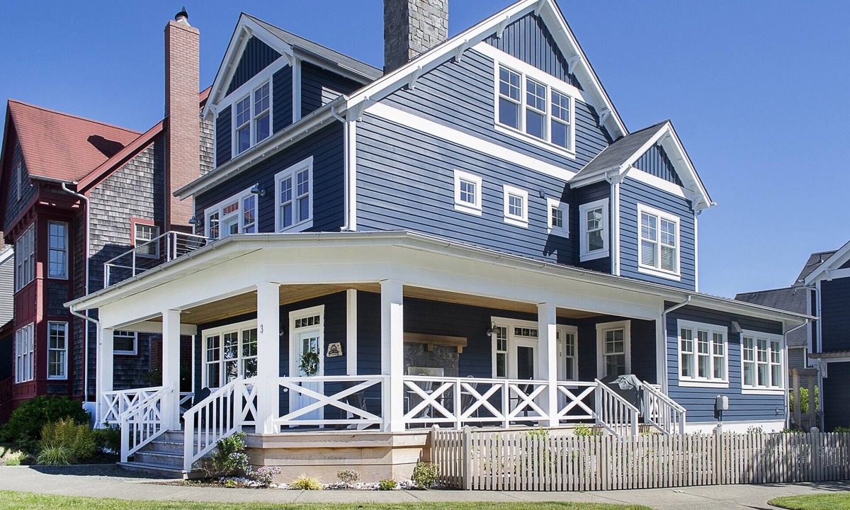 Seabrook House | Seabrook's Drift Away: Hot Tub & Dog Friendly!