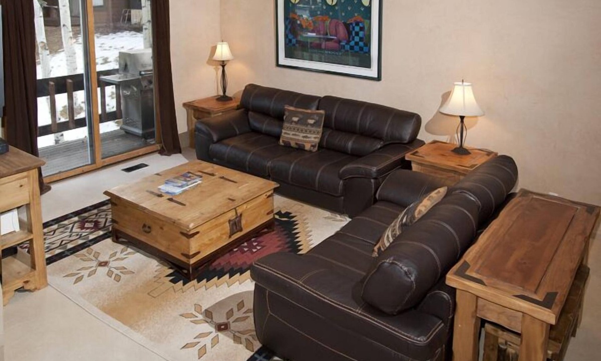Beaver Creek House | Ski in/Ski Out from This Mountainside Home! Tons of Updates