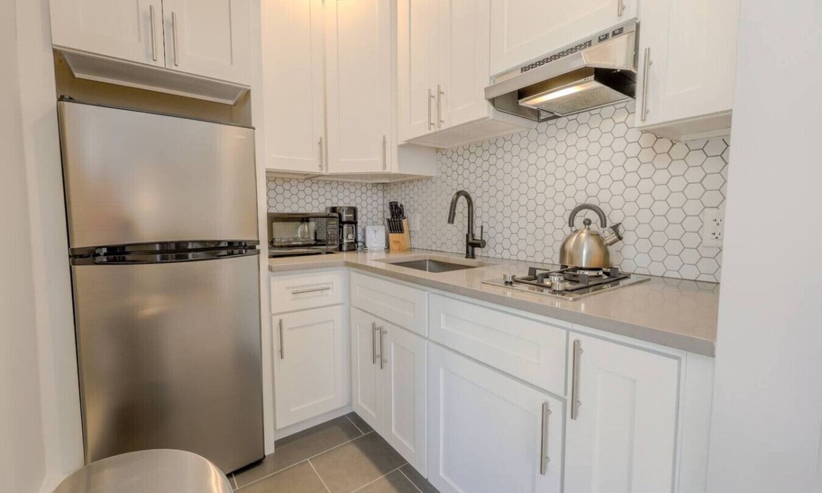 Prudential - St. Botolph Apartment | Sleek Studio Apartment in the South End