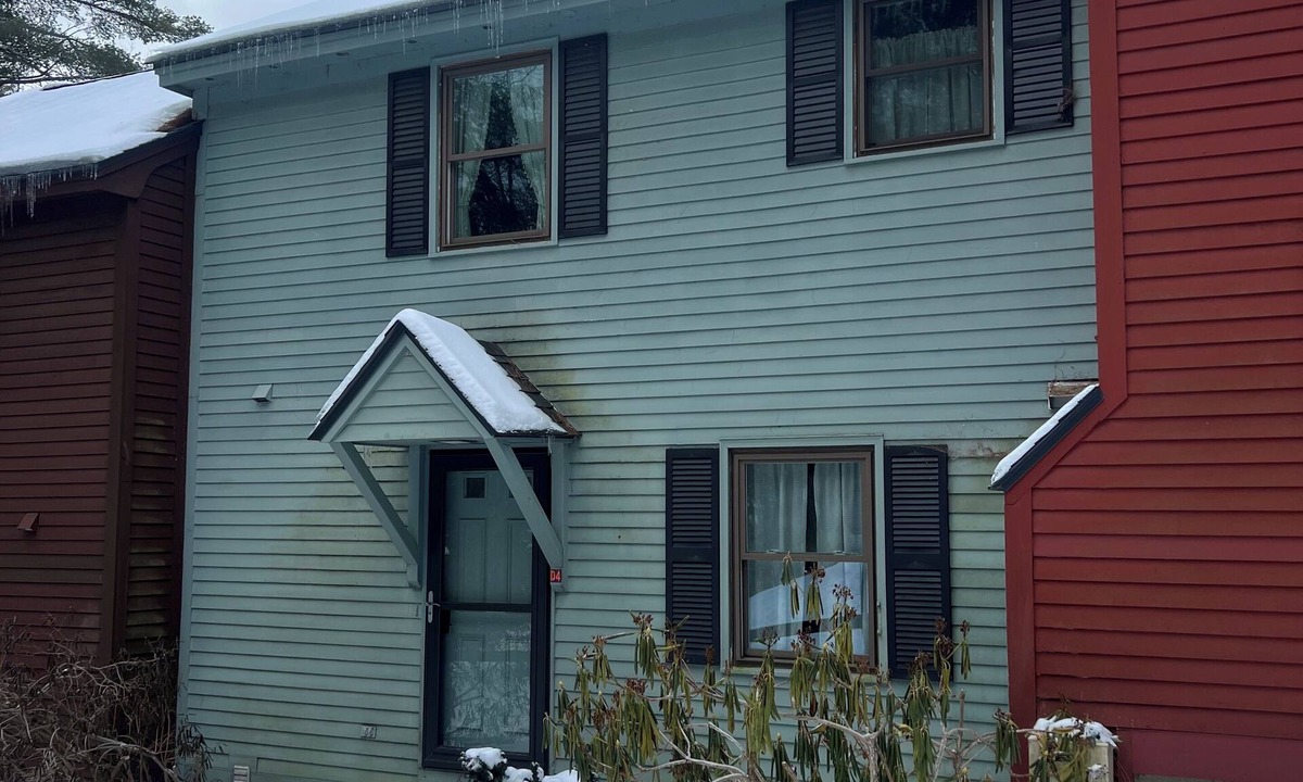 Quechee House | Soothing family-friendly townhome in Quechee Lakes
