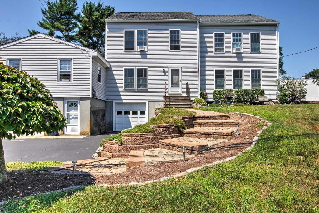 Wakefield-Peacedale House | South Kingstown Vacation Rental: 2 Mi to Beach!