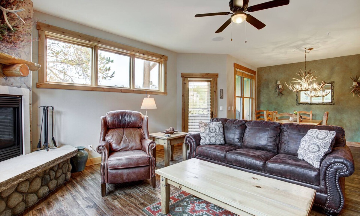 Warrior's Mark Condo | Spacious 2 bed condo w/shared hot tub, gym, sauna, game room - walk to lifts