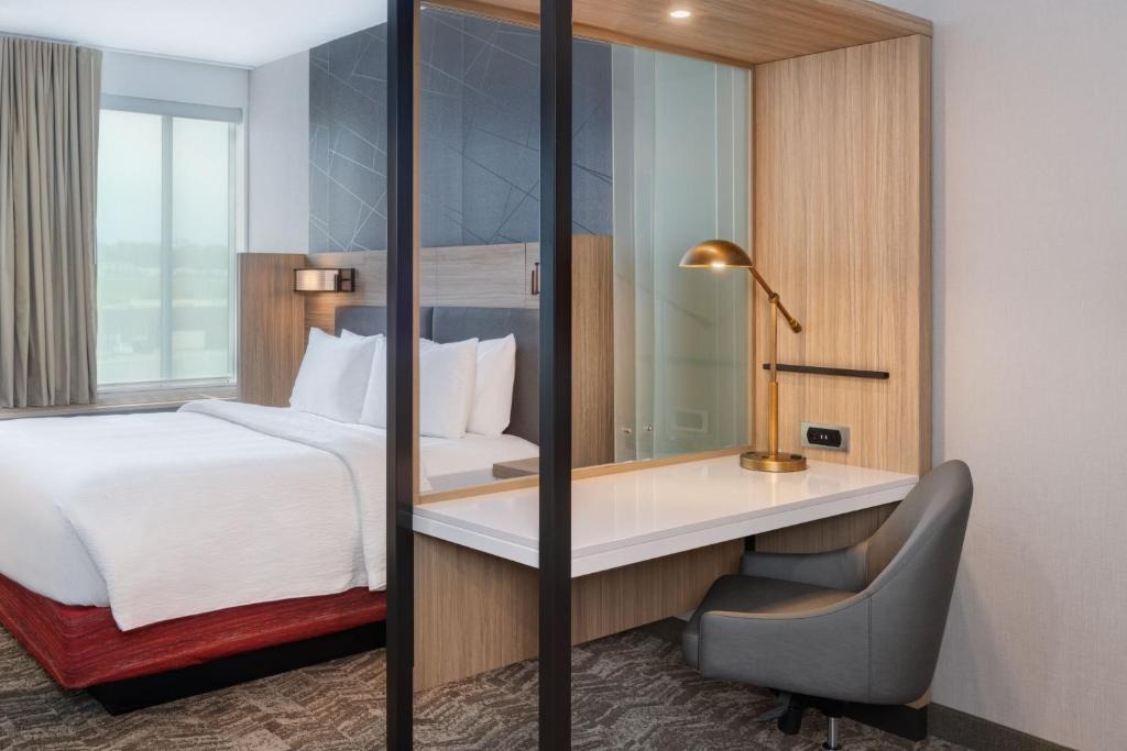Weatherford Hotel | SpringHill Suites by Marriott Weatherford Willow Park