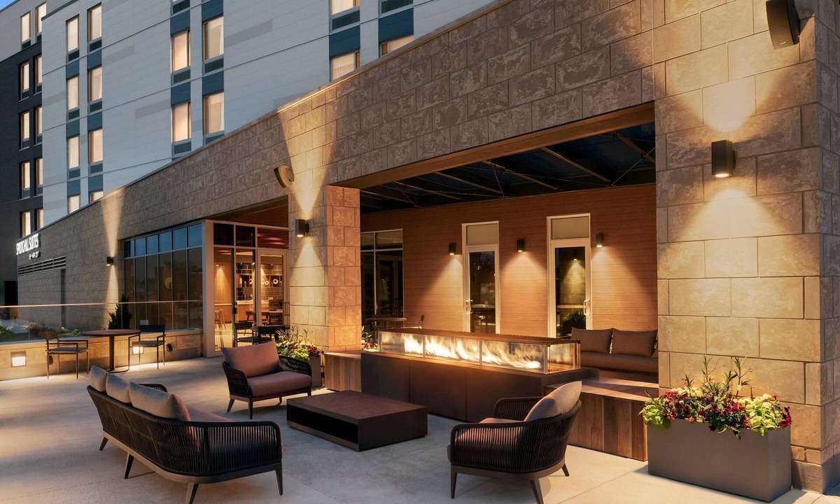 Wauwatosa Hotel | SpringHill Suites by Marriott Milwaukee West/Wauwatosa
