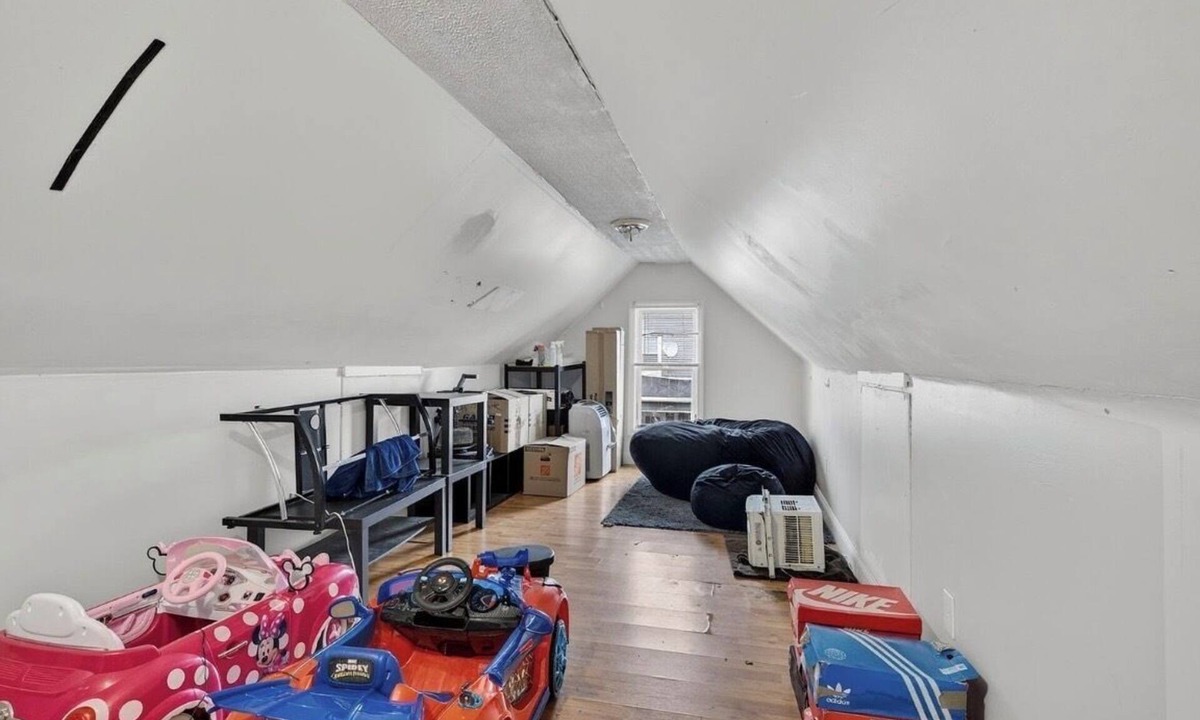 Attleboro Apartment | Stay Close to the Action 5 Bedroom Attleboro Near Gillette Stadium World Cup