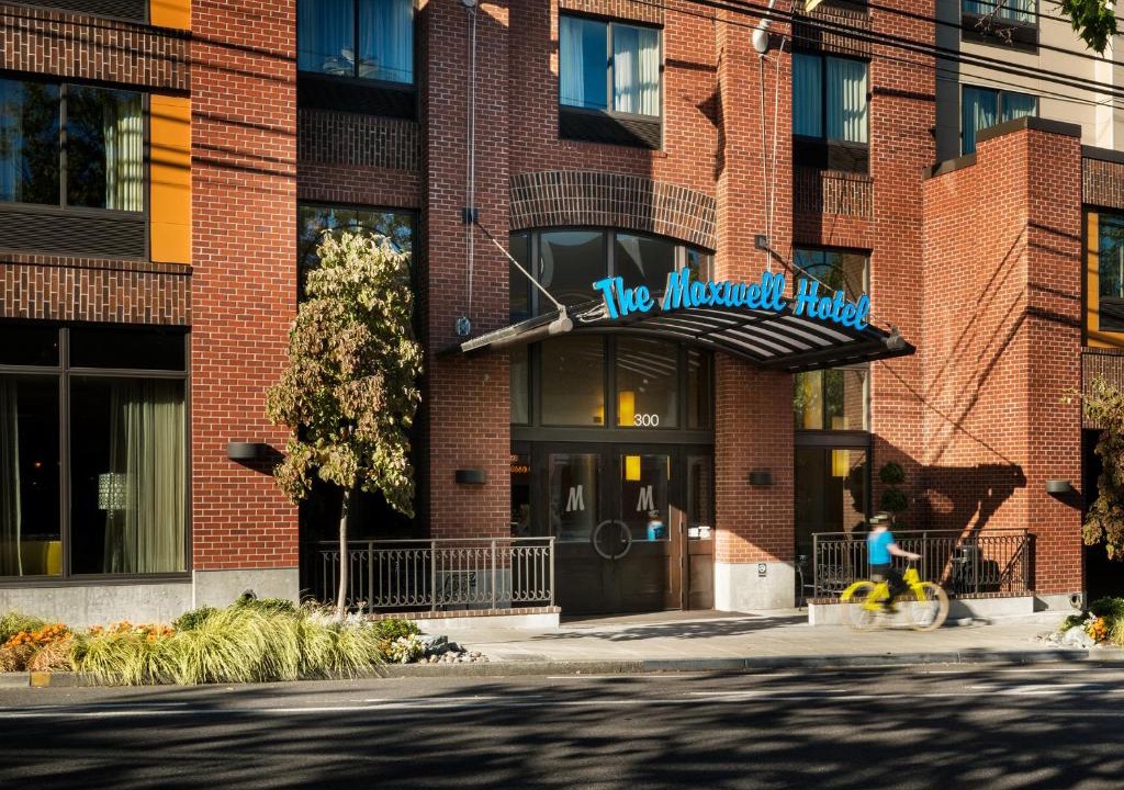 Lower Queen Anne Hotel | Staypineapple, The Maxwell Hotel, Seattle Center Seattle