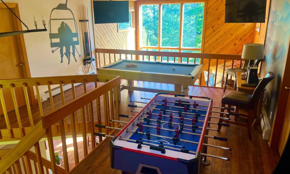Stratton Mountain House | Stratton Mountain Home - Hot Tub, Fire Pit & Game Loft