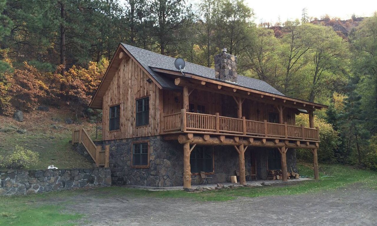 Wasco County Cabin | Stunning Log Cabin Rental with Breathtaking Views in Tygh Valley, Oregon