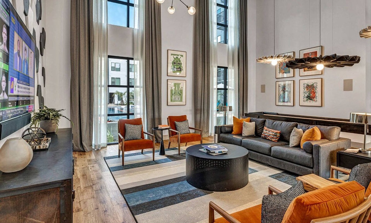 Govalle Apartment | Sunny East Austin 1BR w/Lounge & Pool, nr Restaurants, by Blueground