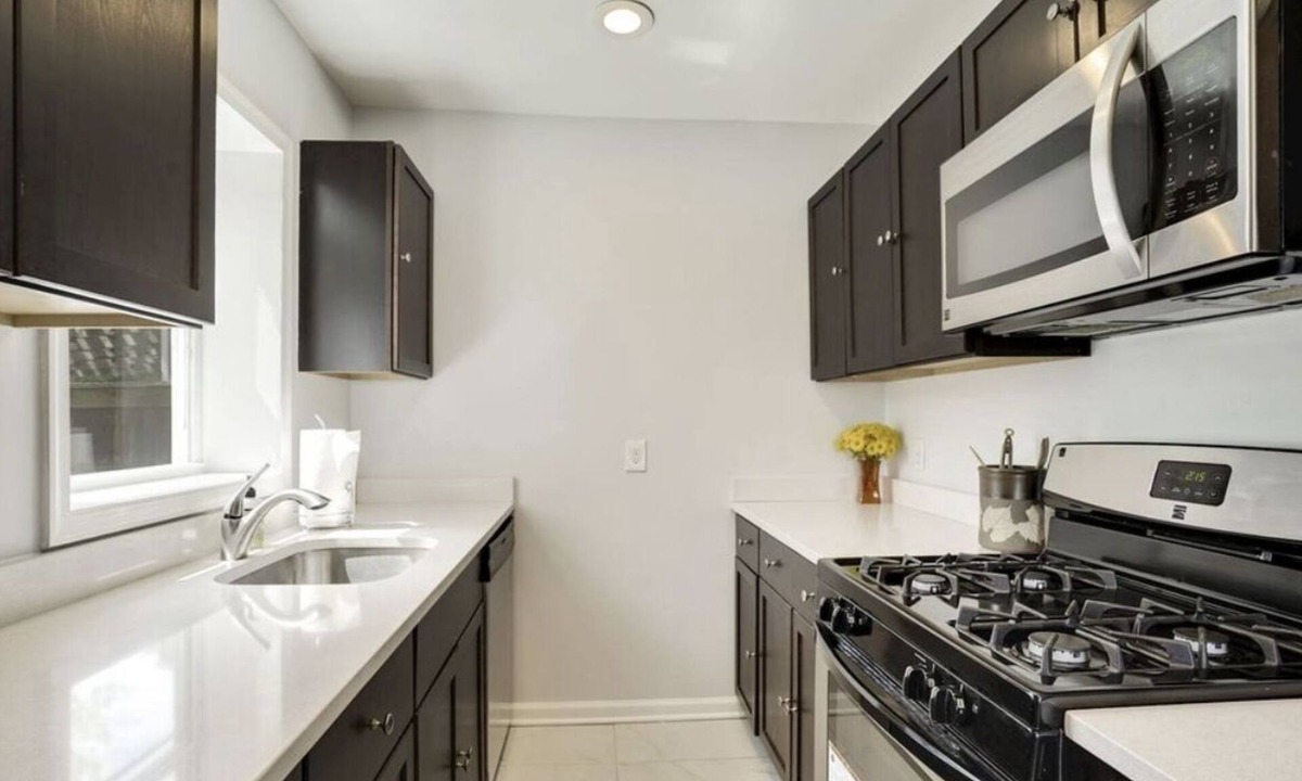 Douglas Park House | Super Dope Crib in the Heart of Arlington, VA!