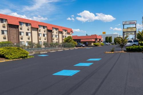 Fife Hotel | Tacoma Port Inn Fife I-5