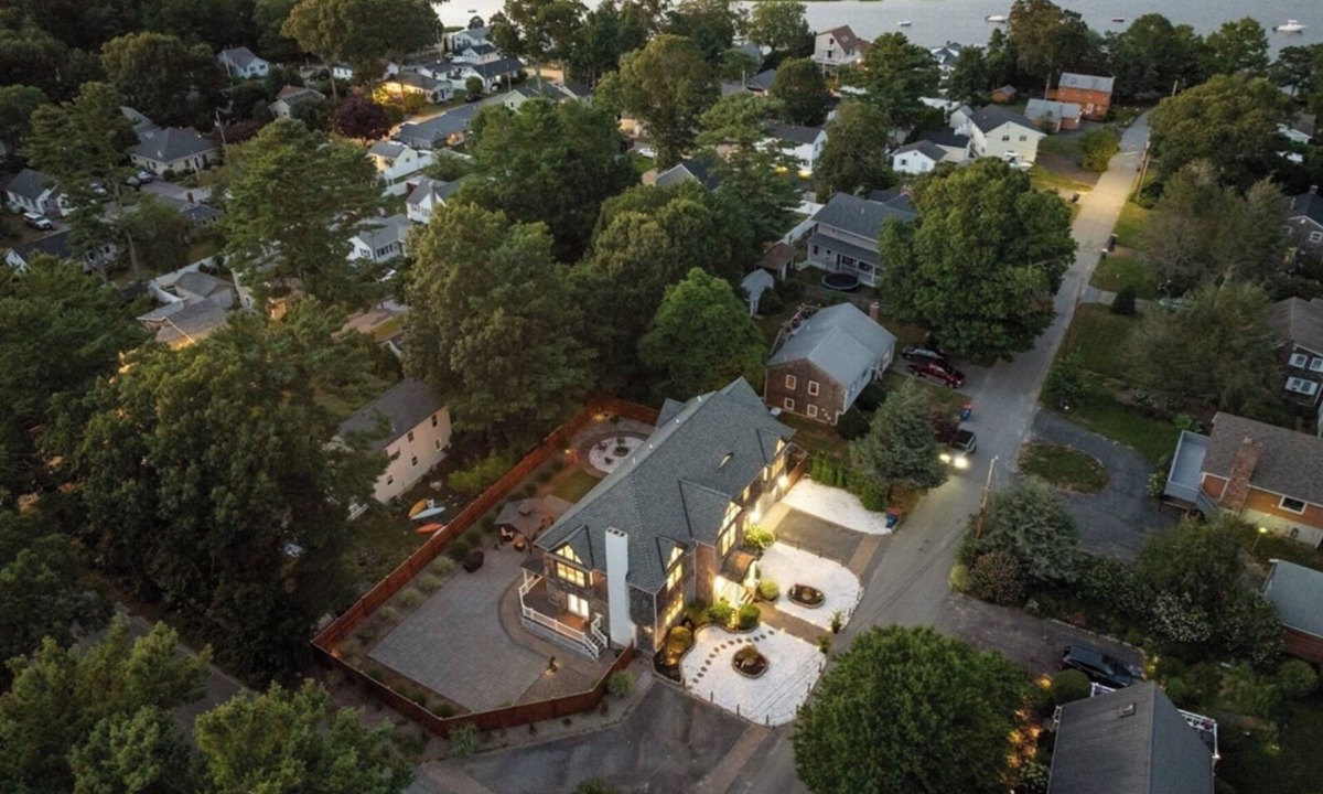 Weweantic House | The Cove House: Upscale Coastal Living - Your Perfect Summer Escape!