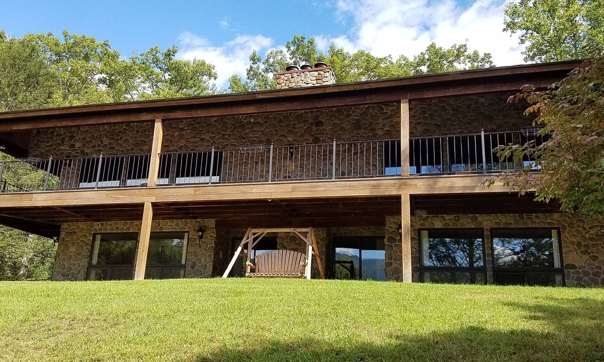Crozet House | The Lodge in Sugar Hollow -Charlottesville near Crozet