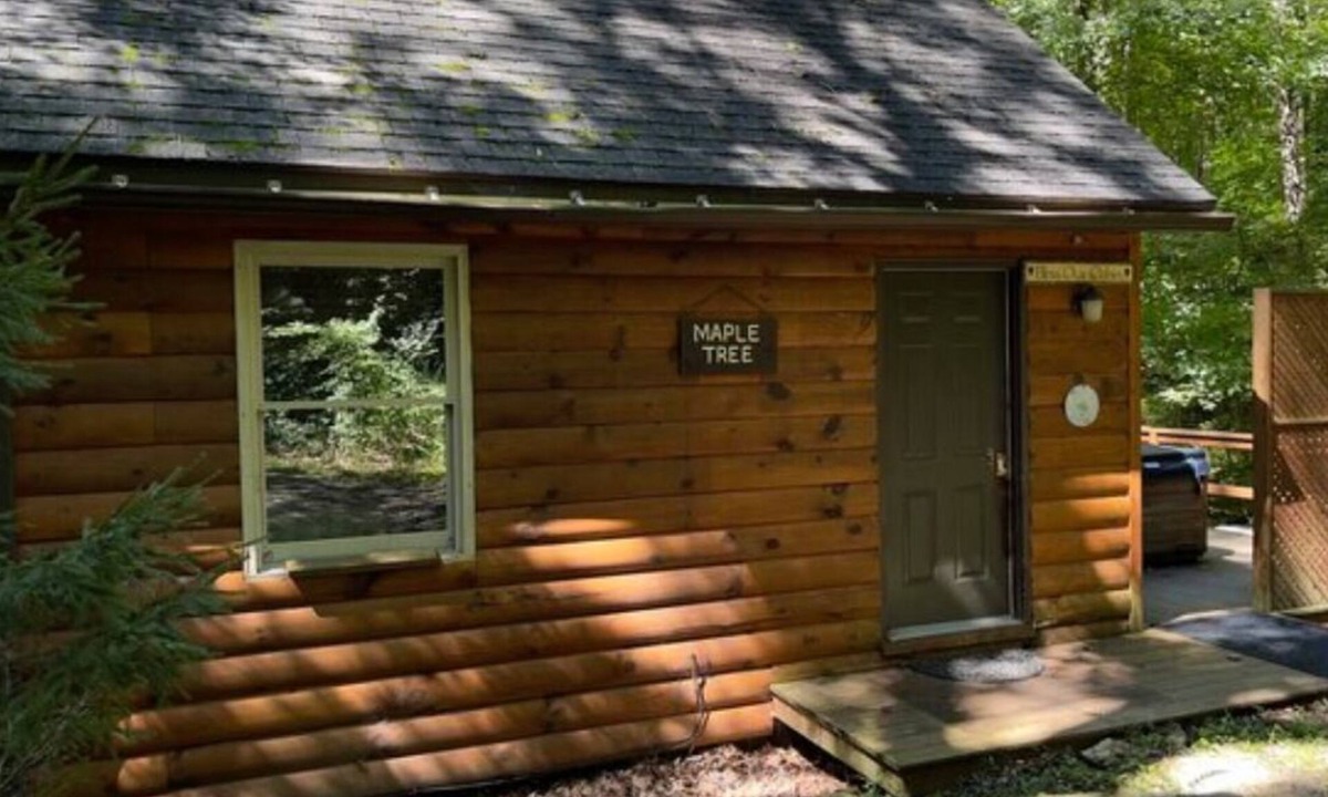 Bruceton Mills Cabin | The Maple Tree Cabin