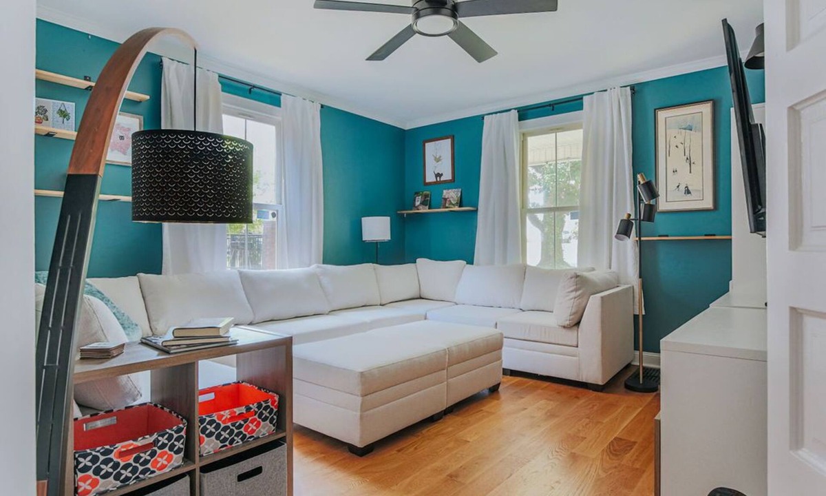 Waynesboro House | The Wayne Shire: Sleeps 8 + Downtown Waynesboro