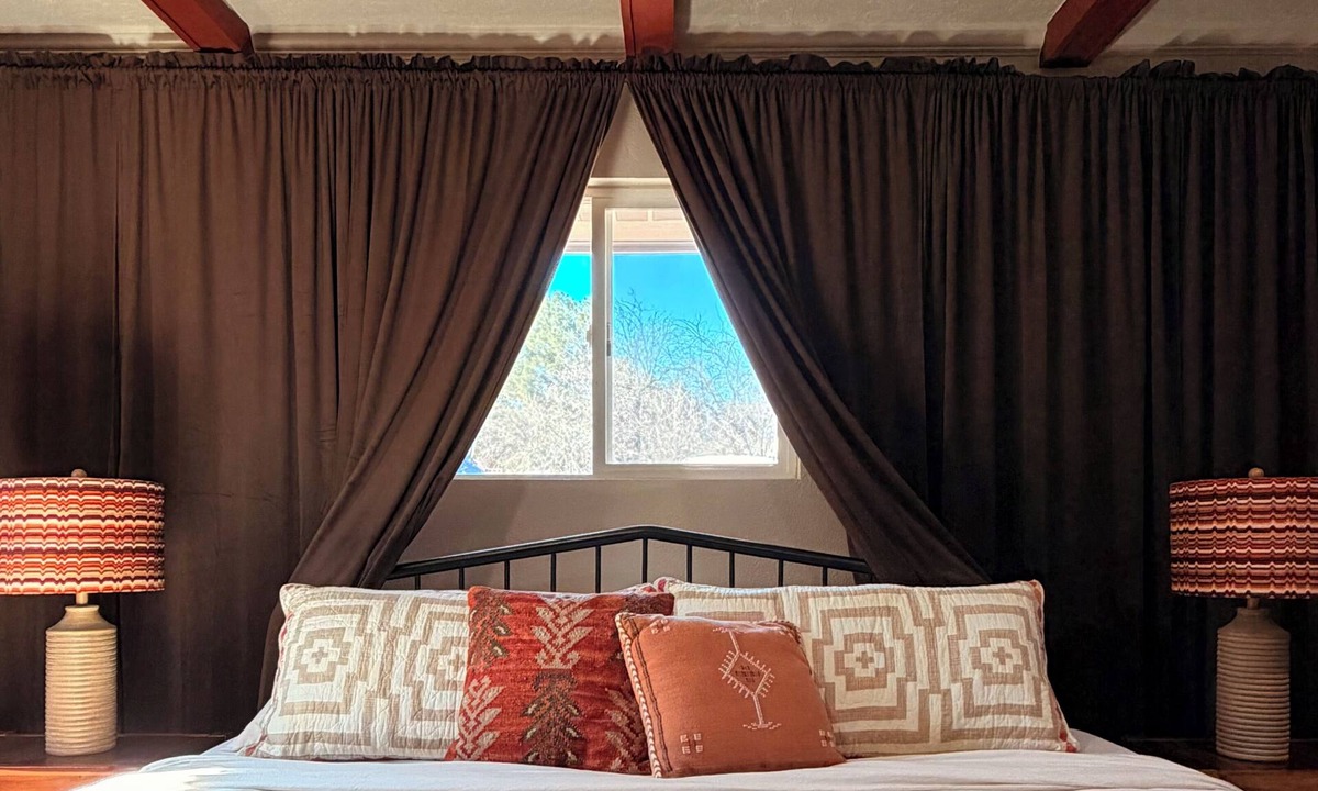 Cottonwood-Verde Village House | unique pet friendly home w sauna near old town, wineries, 15 minutes from sedona