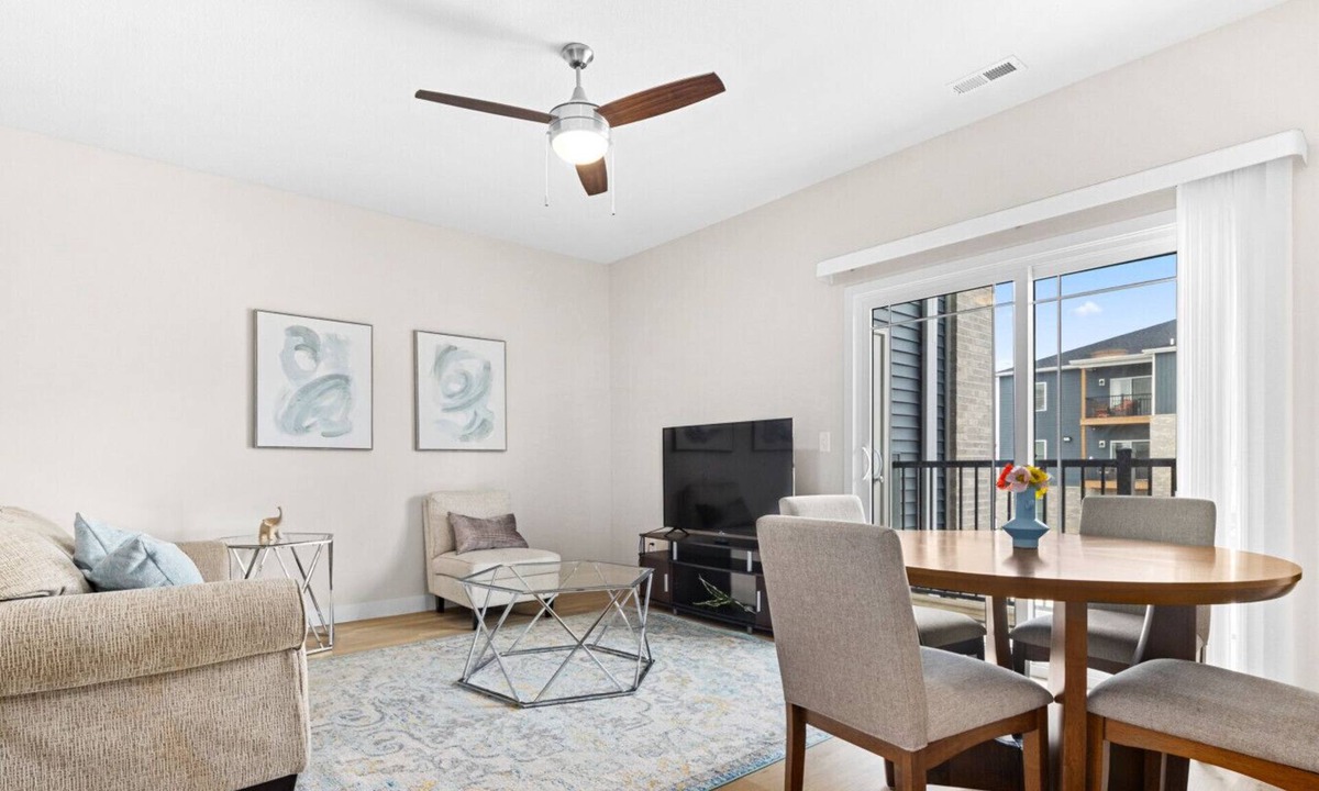 Orange Prairie Apartment | Unit 202 at Summershade