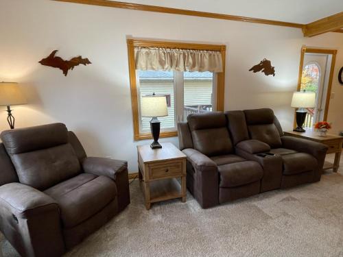 Ironwood House | UP North Rental 906 - 2BR,1BA House in Ironwood
