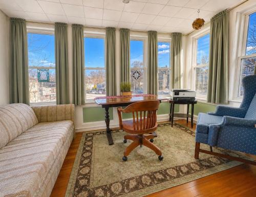 Jamaica Plain Apartment | Victorian Condo