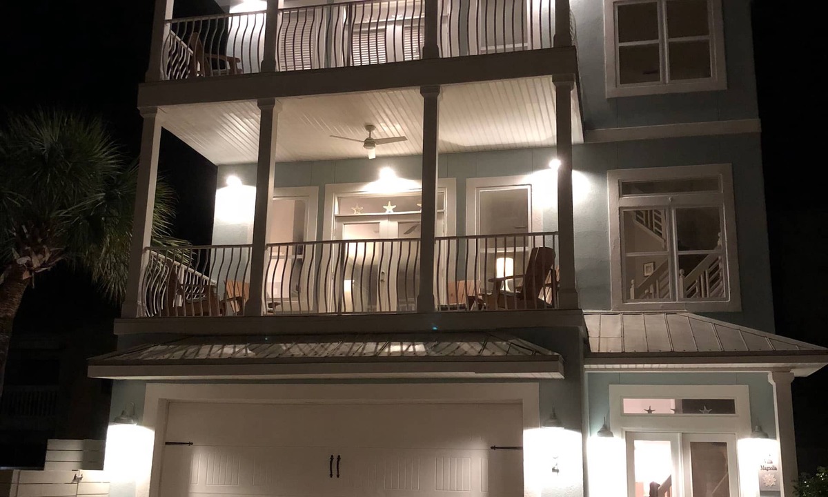 San Juan House | Villa Magnolia - South Side of 30A - steps to the beach - private heated pool