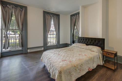 Bath Apartment | Walk to Dtwn Bath: Apt Near Keuka Lake & Wine Trl