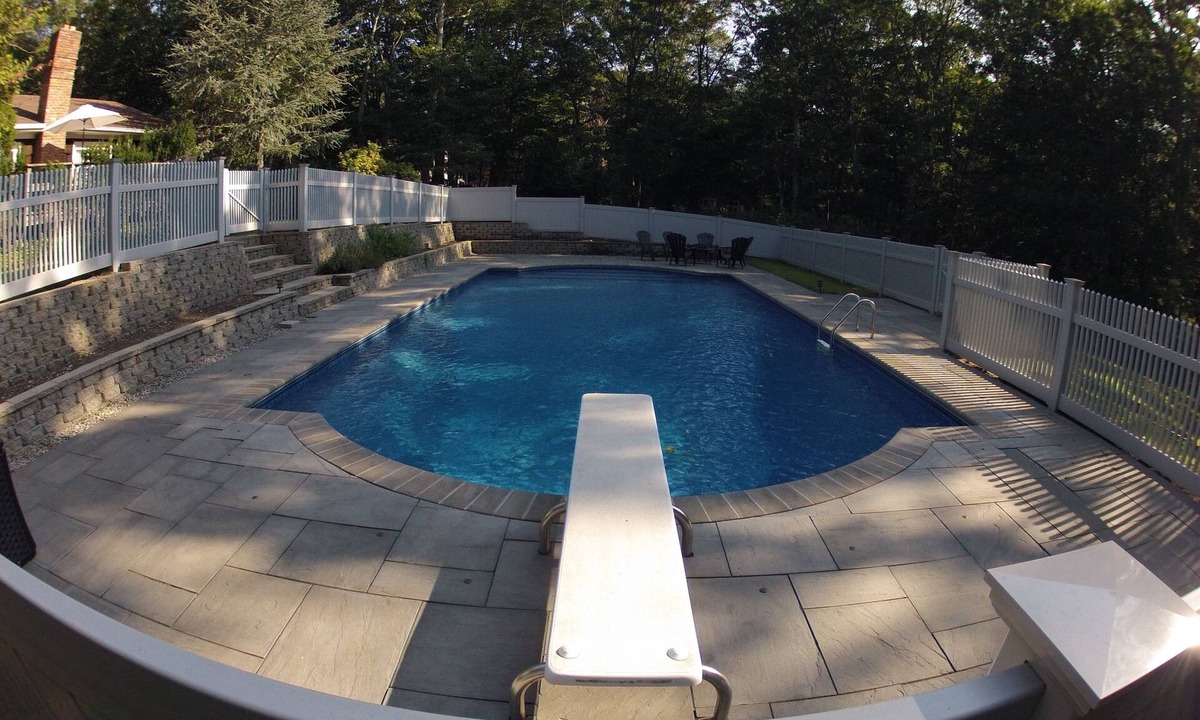 North Sea House | Water Mill Hidden Gem! Heated Pool, CAC, Pet-Friendly, Minutes to everything!