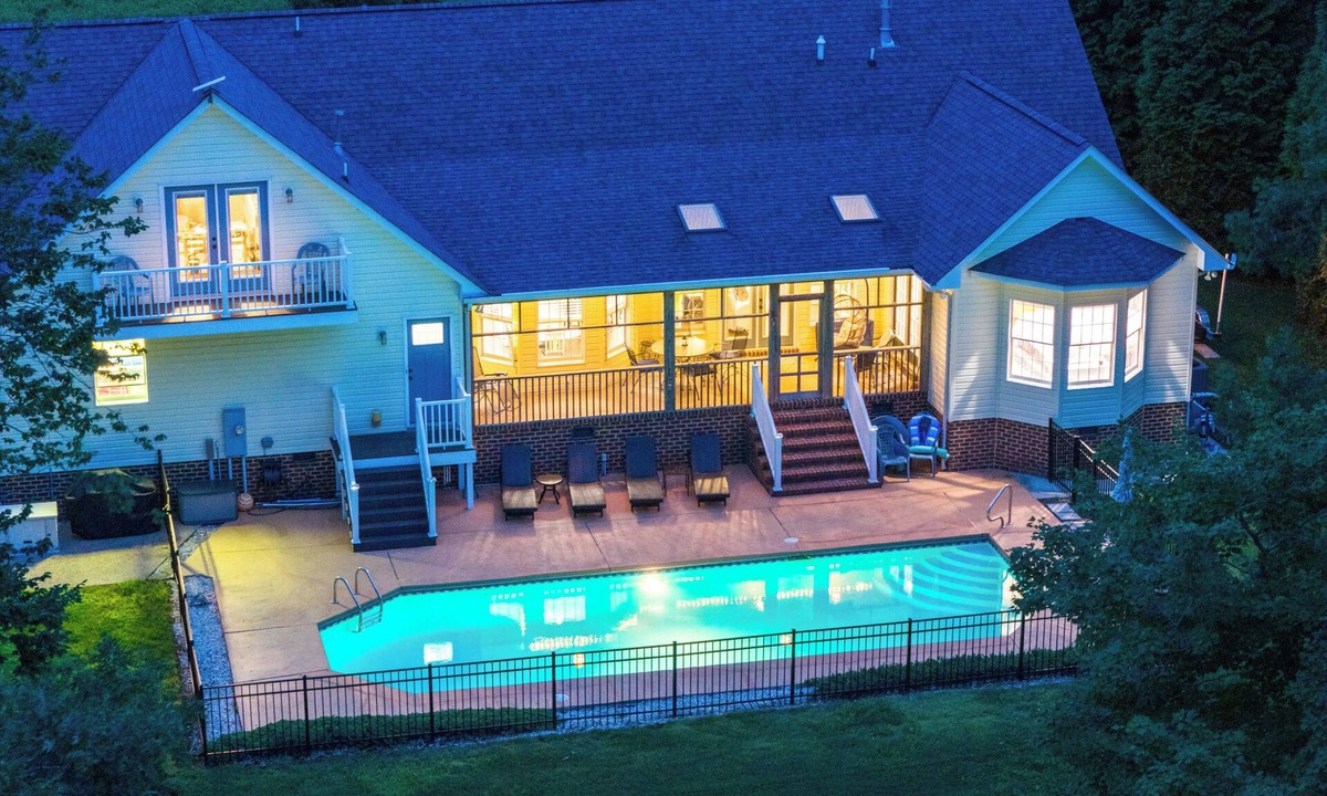 Urbanna House | Waterfront retreat w/pool, dock & fire pit in Urbanna. BRING YOUR BOAT!
